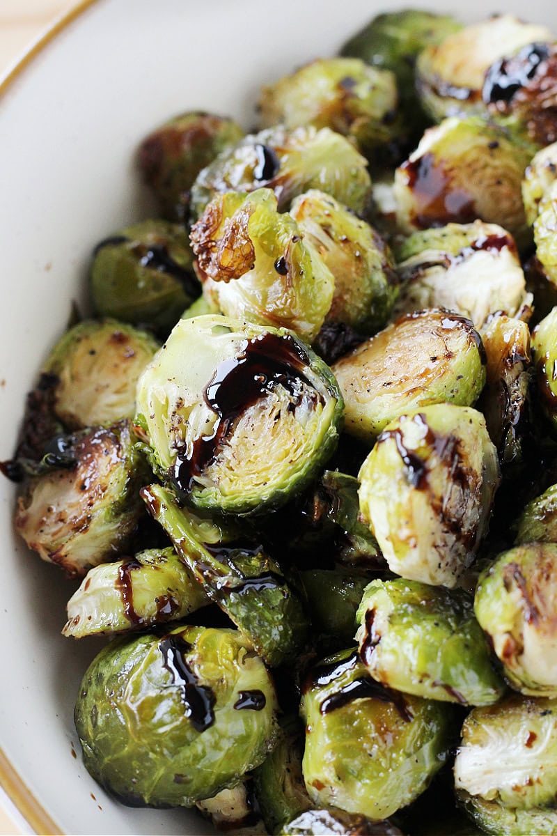 Balsamic Roasting Secrets: Crispy & Tender Brussels Sprouts Explained